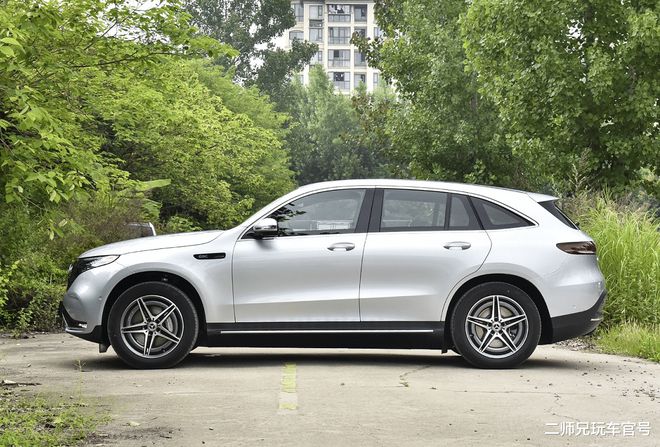 红旗suv图片_红旗奔腾suv_红旗2022suv