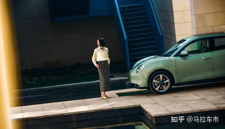 2022新款女性车_女性最新款纯棉马裤_最新款女性器具图片