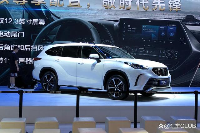 丰田新款车型suv_丰田2022年新款车型陆放_一汽丰田新款suv车型