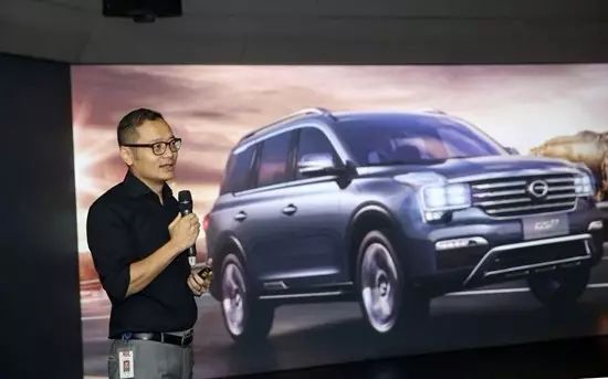 奔驰最新款2022上市suv_2022款奔驰c_奔驰2015年上市新suv