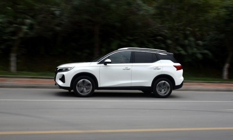 国产20左右suv_国产suv2.0t哪款最值得买_2020国产suv推荐