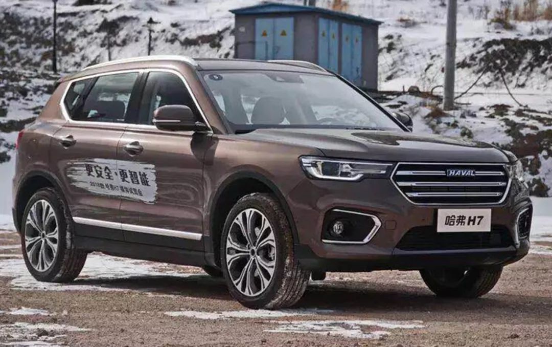 15万中型suv买什么车最好_中型车买哪个好_买中型车还是suv