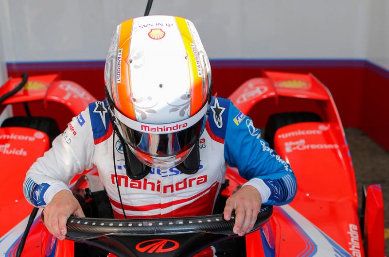 aria-label =“ 92 Alex Lynn Mahindra Formula E 2021驾驶舱”