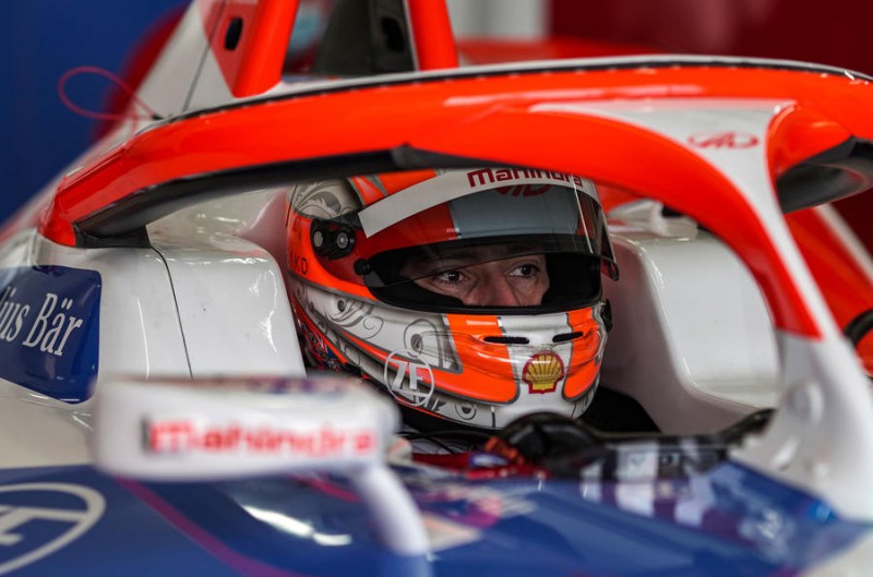 aria-label =“ 99 Alex Lynn Mahindra e Formula E 2021 Lead”