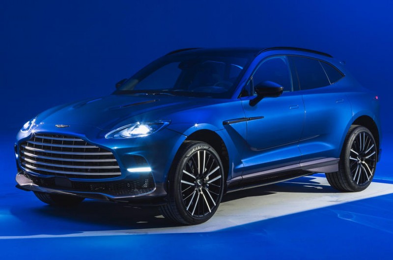 aria-label =“ 99 Aston Martin DBX 707汽车每日图像铅”